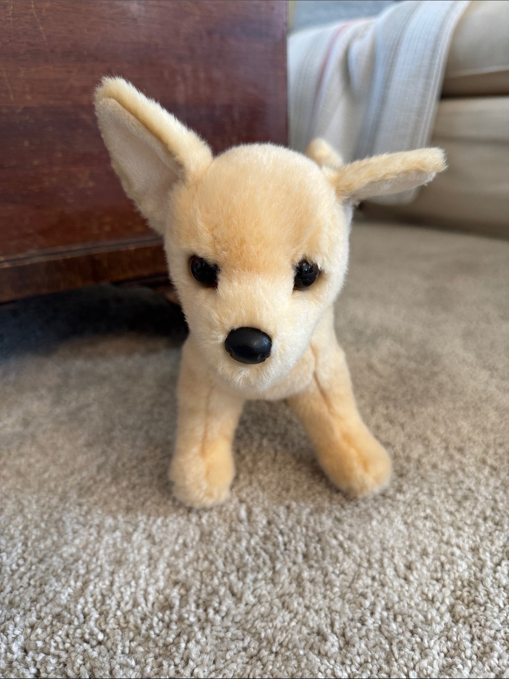 Douglas Carlos Chihuahua Dog Plush Toy Stuffed Animal 9” Tan Cream Brown